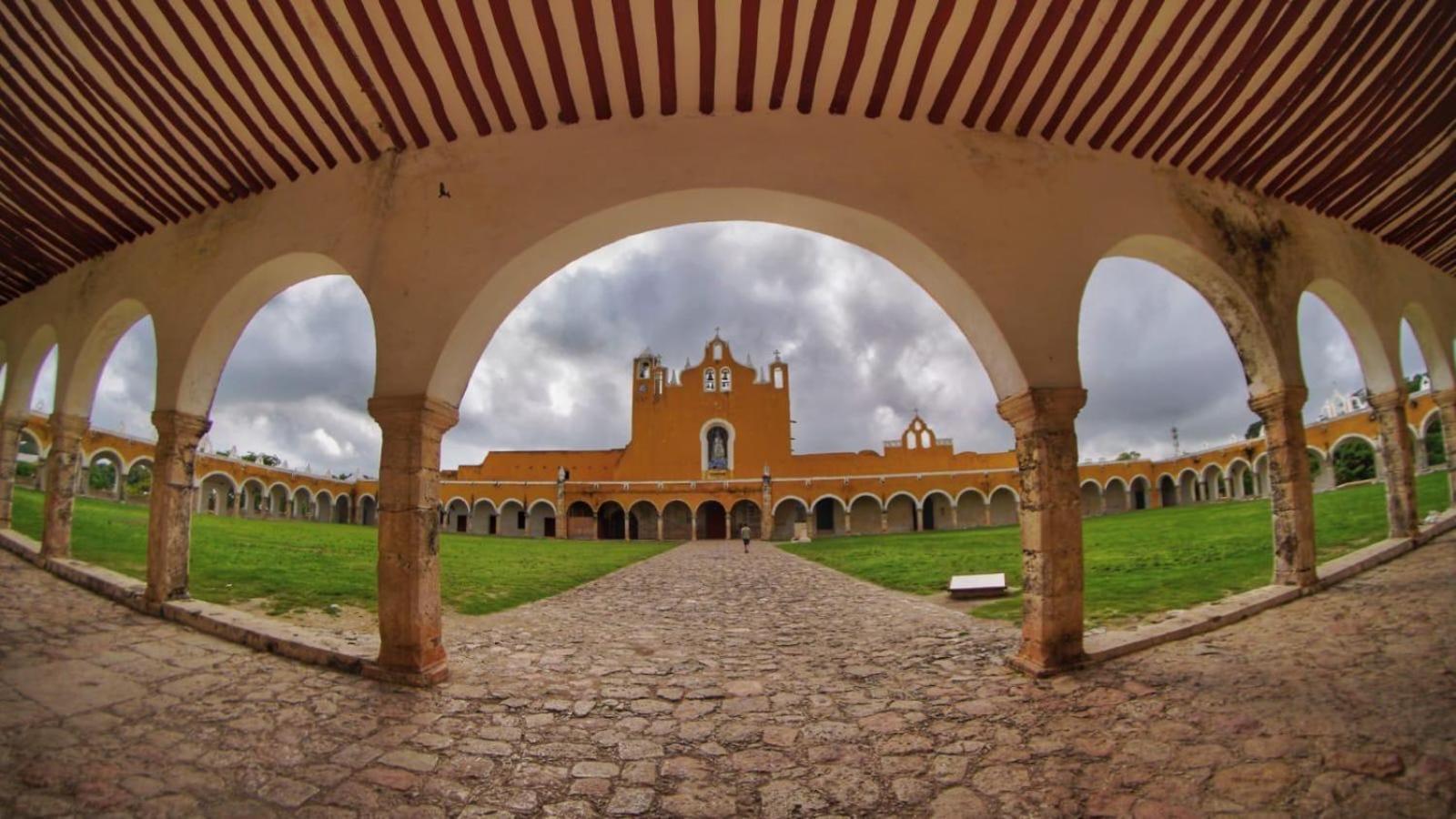 Buenosdias Izamal Bed & Breakfast Exterior photo